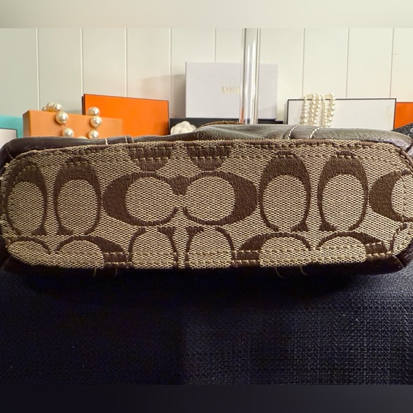 Coach Y2K Brown Patchwork Shoulder Bag 2008 w/dust bag - Picture 10 of 16